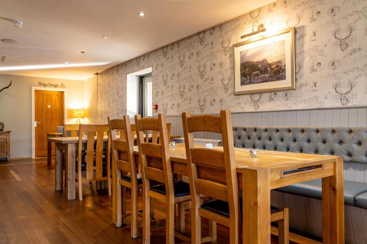 The Juniperlea Inn Pathhead Ngoại thất bức ảnh