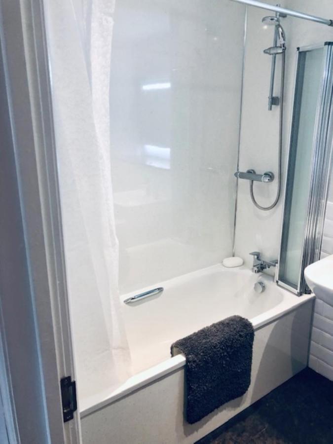 The Juniperlea Inn Pathhead Ngoại thất bức ảnh